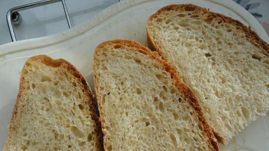 Pan de harina de maíz de masa madre de trigo simple