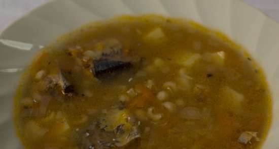 Pearl barley soup with saury