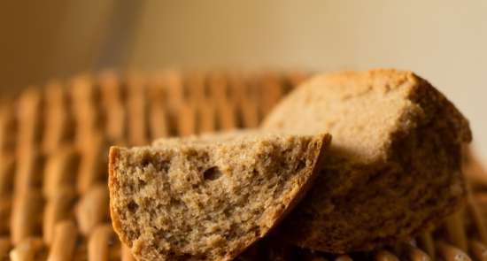 Whole wheat-rye bread with chocolate