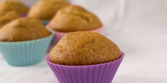 Caramel muffins with banana