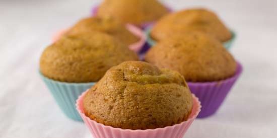 Caramel muffins with banana