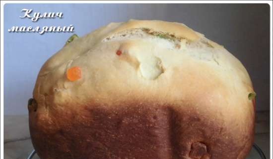 Torta di Pasqua in macchina per il pane di marca