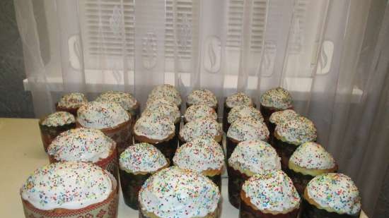 Kulich with Myasoedovskaya in the oven (master class)