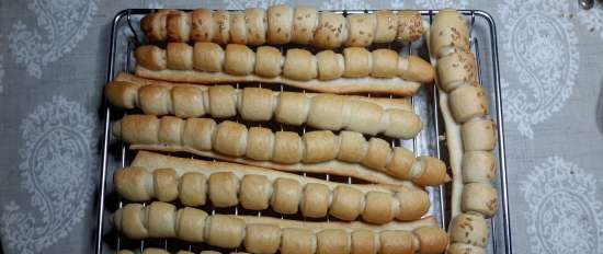 Bread snakes (baking device Tortilla Chef 118000 Princess, mini oven DeLongy XU 440, HP Moulinex OW 6002)