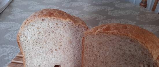 Pane con farina d'avena, crusca, sesamo e semi