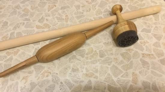 Rolling pins and scrapers for dough