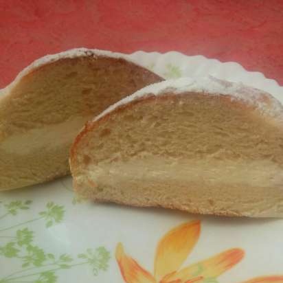 Buns dựa trên Nevsky Pie