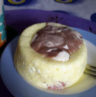 Postre de cuajada tipo recompensa en el microondas