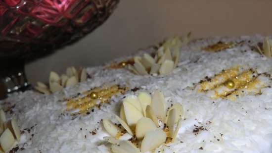 Lavantal cake with hazelnuts