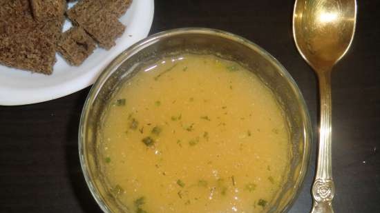 Geroestete Griessuppe (sopa de sémola frita)