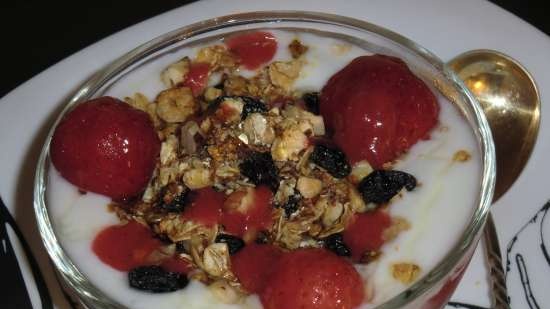 Muesli alla fragola Buongiorno. Erdbeermuesli Guten morgen.