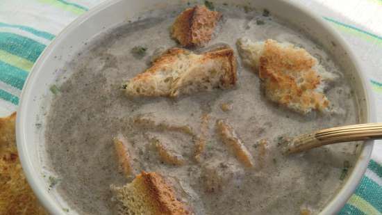 Świąteczna zupa konopna (Hanfsuppe)