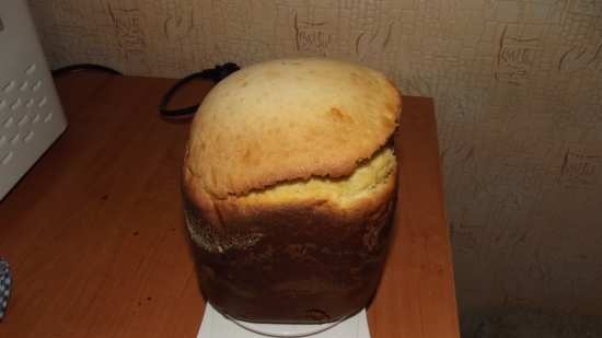 Kulich in una macchina per il pane senza problemi