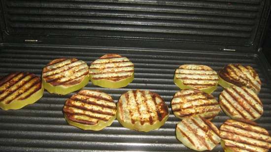 Fried eggplants with tomatoes