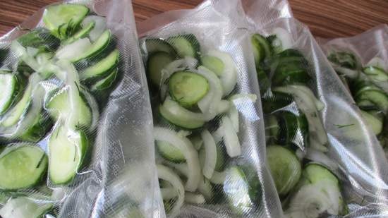 Nezhinsky cucumbers (vacuum cooking)