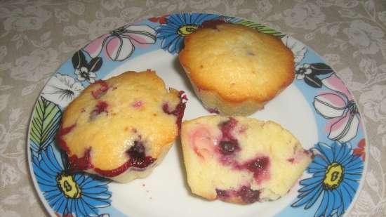 Muffins met zwarte bes (kefir)