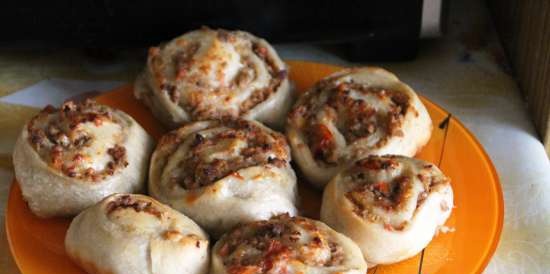 Mini Pizza Snails (Hack - Pizza - Schnecken)