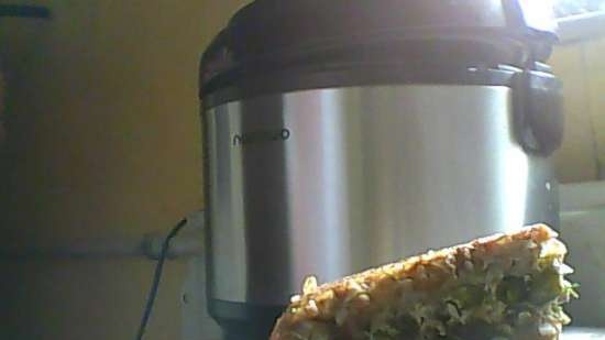 Buckwheat casserole with chicken and green peas in oursson MP4002 pressure cooker