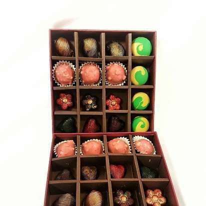 Colored chocolates at home