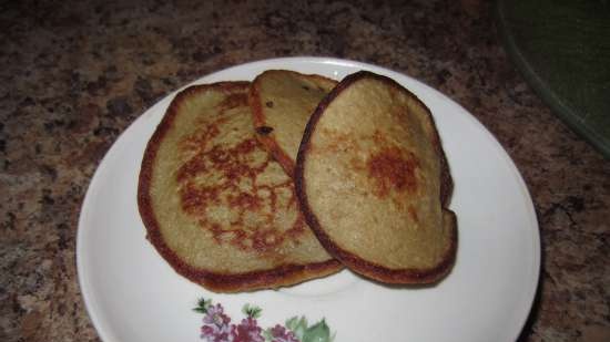 Panqueques de carne y verduras para niños.