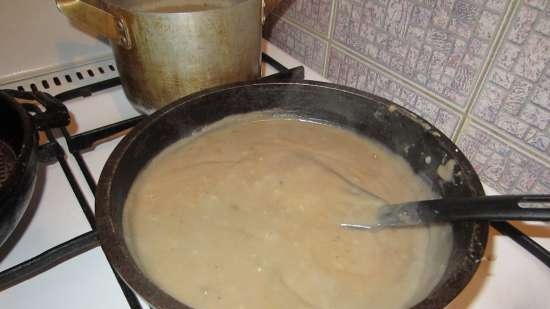 Albóndigas perezosas al horno en salsa de champiñones con verduras