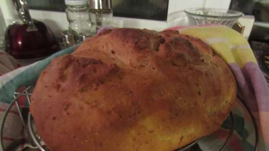 Pane di grano con zucchine e formaggio (al forno)