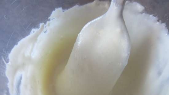 Ang mga banana buns na may pagpuno ng curd ayon sa resipe ng Svetlana Metax