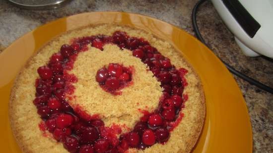 Torta di gelatina (torta) con ripieno di frutta e crema