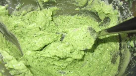 Salsa di avocado con piselli ed erbe aromatiche