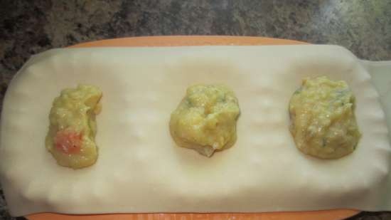 Dumplings with potatoes and cracklings in a Tupperware dumpling maker (master class)