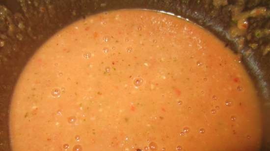 Gazpacho piccante con gelato piccante e tartare di verdure