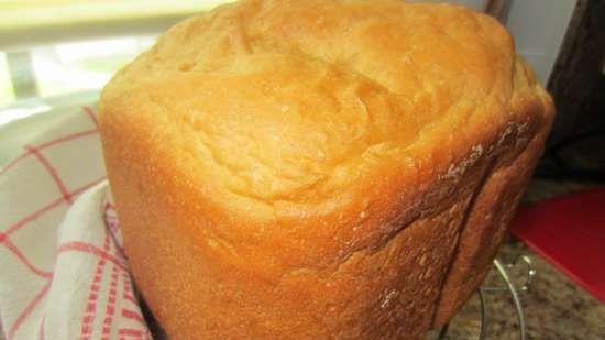 Philips HD9046. Honey white bread with corn flour in a bread maker