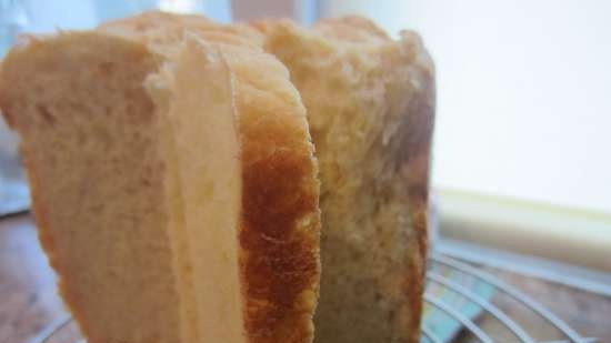 Polenta or cornmeal loaf (bread maker)