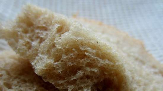 Pan con lavanda y miel de alforfón