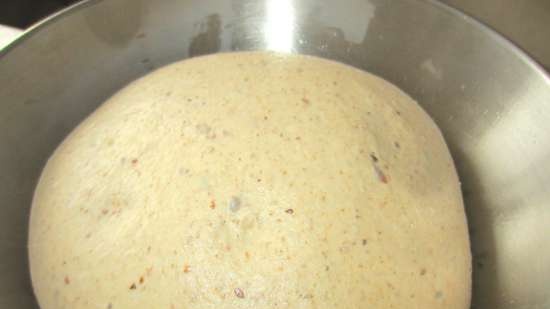 Bread of three types of flour on milk thistle broth with cabbage brine on mixed dough with old dough (oven)