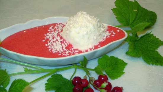 Mousse de grosella roja con helado Cuajada de coco