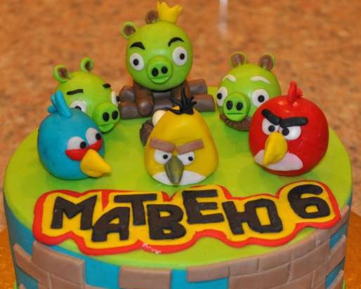 Angry Birds Cakes