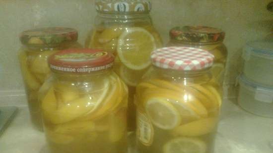 Fanta de naranjas y albaricoques en casa.