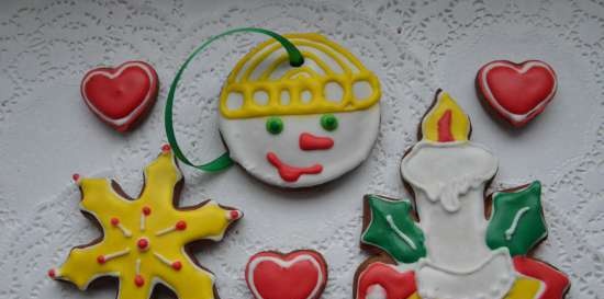 We decorate gingerbread cookies, cookies