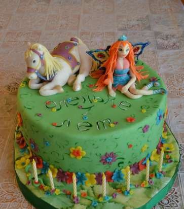 Torte con fate basate sul cartone animato Winx e altri