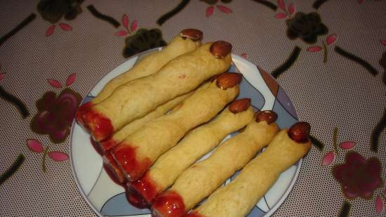 Pinalamutian namin ang cookies ng gingerbread, cookies