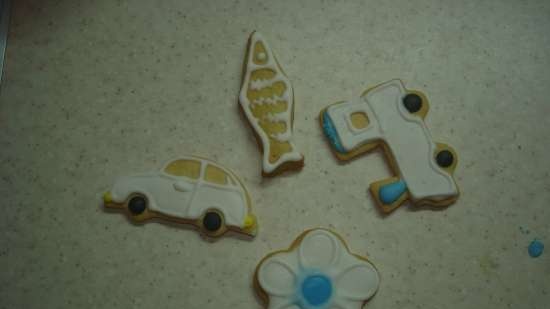 We decorate gingerbread cookies, cookies