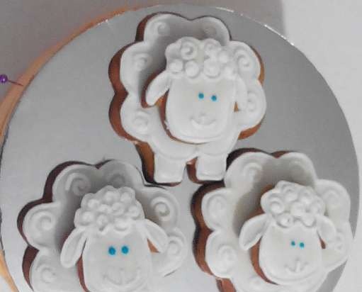 Decoramos galletas de jengibre, galletas