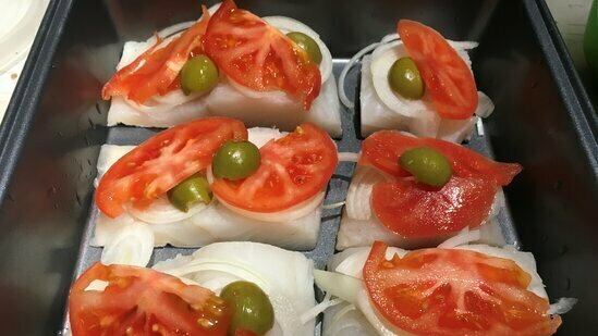 Gegrilde kabeljauw met tomaten en uien-kaasvacht Ninja