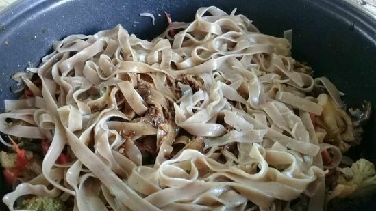 Asian style lean buckwheat noodles with vegetables