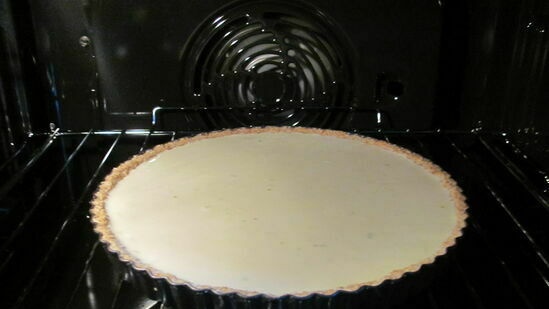 Cheesecake Tropical con Salsa de Mango (Horno Whirlpool OAS KP8V1 IX)