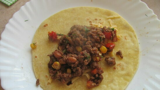 Burrito na may ground beef