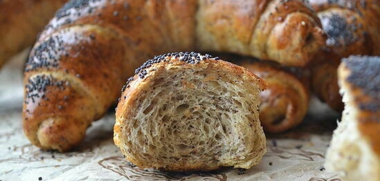 Potato rolls with poppy seeds