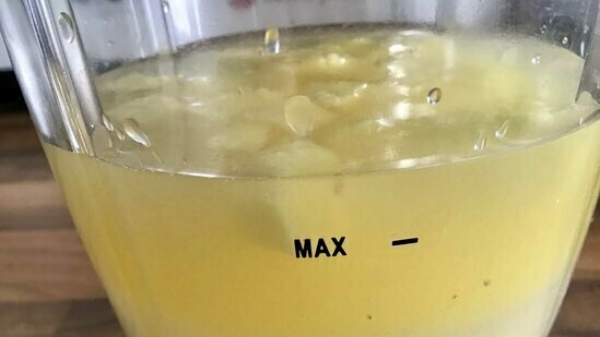 Lemon-ginger concentrate (blow against colds and viruses)