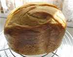 Wheat bread with tagetes petals